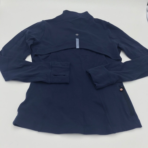 LULULEMON | Navy blue ‘Define’ type zip up jacket